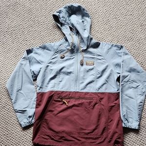 LL Bean 2 Toned 1/2 Zip Light Weight Hooded Women's Jacket Aqua/Maroon Size S